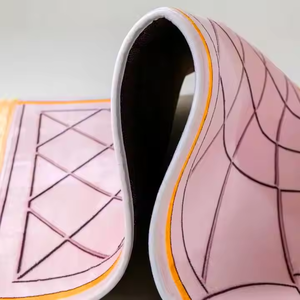 Vente en gros de tapis de prière <span class=keywords><strong>pour</strong></span> adultes en flanelle épaissie à franges <span class=keywords><strong>pour</strong></span> le Hajj de <span class=keywords><strong>la</strong></span> <span class=keywords><strong>Mecque</strong></span> musulmane tapis de prière à approvisionnement direct d'usine - Product Image 1