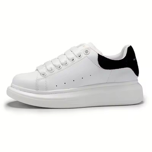 Zapatos de hombre y mujer de alta calidad, lujosos y elegantes, de diseñador, hechos a medida, informales, de marca, con suela gruesa, deportivos. - Product Image 1