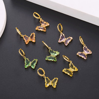 ZUOLA Boucles d'oreilles plaquées or 18 carats avec zircon 5A, style Huggie papillon, pendantes en cristal pour femme, élégantes