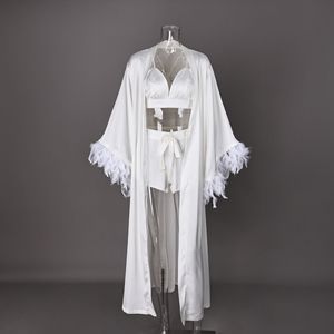 Set di 3 Pezzi di Vestaglie da Donna con Bordo in Piume, Popolare Modello Nuziale in Seta Satinata Tinta Unita - Product Image 5