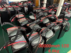 FPV <span class=keywords><strong>Lipo</strong></span> batería Drone 3S 30000mAh 5C 10C 11,1 V 22,2 V Drone batería de estado semisólido adecuada para baterías agrícolas UAV - Product Image 6