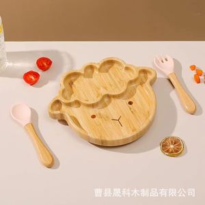 Bandeja de madera Shengke con forma de oso de dibujos animados para niños, plato de comida de madera maciza con juego de cuchara y tenedor. - Product Image 4