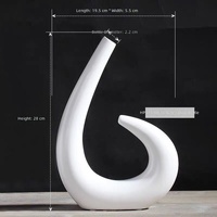 Vase Courbé Minimaliste Blanc Créatif, Ornements Artisanaux Modernes, Pièces Décoratives Élégantes pour la Maison, Parfaites pour l'Exposition
