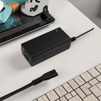 Chargeur de bureau de haute qualité 8.4V 2A adaptateur d'alimentation cc 26W chargeur de batterie pour appareils photo et joueurs de jeux