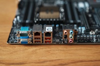 X13SRA-TF Einzelsockel LGA-4677 W-3X00 W790 M.2 10GbE TPM