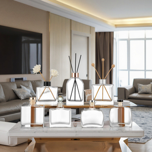 Oem ODM vuông thủy tinh khuếch tán chai 100ml 200ml trong suốt chất lượng cao công suất lớn hương liệu Stopper cấp thực phẩm - Product Image 1