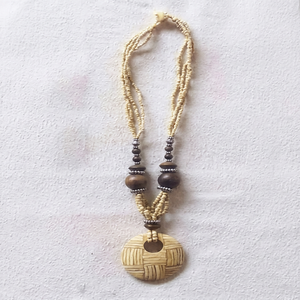 Collar de Botones de Concha con Cuentas para Mujer y Hombre - Regalo para Compromiso, Boda o Fiesta - Product Image 1