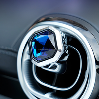 Diffuseur de parfum universel pour voiture en alliage de zinc OEM, clip de ventilation, longue durée, logo personnalisé, sans électricité requise