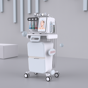 Nouvel appareil portable 8-en-1 de gestion de la peau du visage par oxygène, nettoyage en profondeur, pulvérisation, 8 têtes, réduit les ridules, machine anti-âge - Product Image 1