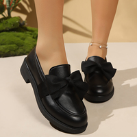 Mocassins pour femmes en satin à nœud, à talon carré bas, à enfiler, style doux et preppy, pour le bureau, le campus, le quotidien et les occasions habillées