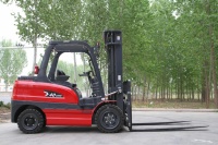 Carrello Elevatore Laterale Completamente Elettrico 4x4 per Tutti i Terreni, Marca Liftor, Nuovo Modello, Montacargas, Sollevatore per Pallet