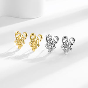 ต่างหูรูปแมงป่องสไตล์เรโทร ทันสมัย มีเอกลักษณ์ ฮิปฮอป แฟชั่นวินเทจ  ชุบทอง 14K บนเงิน  รูปสัตว์แมลง - Product Image 3