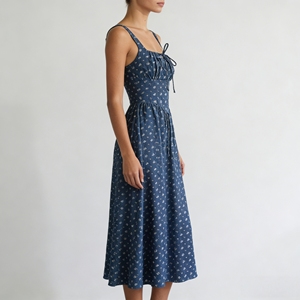 Vestido Midi con Estampado Floral Personalizado para Mujer, Cuello Cuadrado, Tirantes Finos, Lazo Delantero, Estilo Elegante para Vacaciones y Resort - Product Image 3