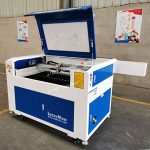 LM-9060-1 900*600mm Petite découpeuse et graveuse laser CO2 économique / Machine de découpe laser pour l'artisanat du bois et les lettres - Product Image 4