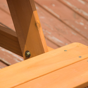 Ensemble table et bancs de pique-nique en bois - Table de repas d'extérieur résistante aux intempéries avec bancs intégrés, idéal pour la cour, la terrasse et le jardin - Product Image 3