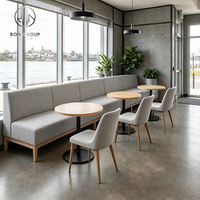 Ron Group - Mobilier de restaurant commercial moderne pour café : Banquette en tissu gris, table en bois massif, chaise rembourrée