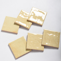 Ubin Dinding Keramik Glossy Buatan Tangan 100x100mm Persegi Kecil Berbagai Warna untuk Dapur Ruang Makan Modern Anti-selip