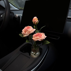Ambientador de Coche con Rosas Artificiales de Estilo Pintura al Óleo Francesa y Bordes Desgastados, Decoración para Portavasos - Estilo Sofisticado para Mujeres - Product Image 1
