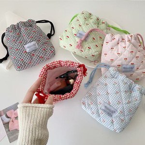ถุงเชือกรูดกันฝุ่นแบบพกพาลายดอกไม้ลายตาราง - Product Image 3