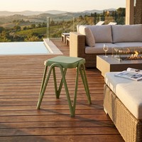Tabouret de salle à manger moderne, style nordique minimaliste, design unique avec pieds en M, empilable, en plastique PP, gain de place, pour cuisine, café, salle d'attente
