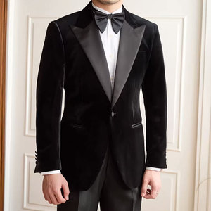 Completo <span class=keywords><strong>Smoking</strong></span> da Uomo Personalizzato in Misto Lana Nero Jet, Vestibilità Slim su Misura, Versatile per Cene Formali - Product Image 2