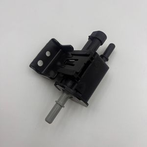 Válvula solenoide del filtro de carbón Buick 12597567 12597341 DC 12V para modelos LaCrosse - Product Image 1