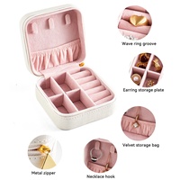 Petites boucles d'oreilles bague multi-grille exquise édition coréenne boîte à bijoux pratique pour le voyage stockage d'accessoires pratique