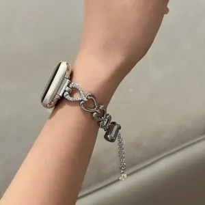 Bayan kadın bilezik kalp şekilli paslanmaz çelik Metal elmas zincir saat kayışı için Apple saat bandı serisi 7 6