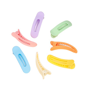 <b>Macaron</b> Colored Hollow Oval Duckbill Hair Clips 12 Cm Lightweight For Daily Use - Product Image 5