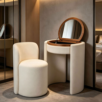 Coiffeuse de luxe design pour chambre à coucher, avec miroir pliable et espace de rangement, idéale pour les petites pièces
