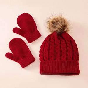 Ensemble tricoté chaud 3 pièces pour enfant : bonnet à pompon, écharpe et gants tactiles d'hiver – Cadeau idéal pour bébé - Product Image 3