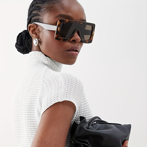 Logo Custom 2026 Fashion Retro <b>Men</b> Women One Piece Lens Big Frame Sun Glasses UV400 Oversized Square Sunglasses - Product Image 2