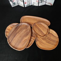 Assiettes de voyage écologiques en bois d'acacia de forme irrégulière de haute qualité pour le thé, le café, les collations, les gâteaux, les fruits, utilisation en restaurant