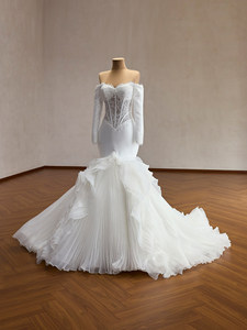 Robe de mariée sirène vintage Ocstrade <span class=keywords><strong>à</strong></span> épaules dénudées, manches longues, corset en dentelle, plissée en mousseline, volants évasés, longue traîne - Product Image 4