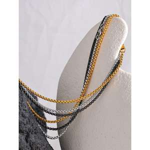 Collar con Colgante Geométrico de Acero Inoxidable Chapado en Oro Real PVD, Estilo Viral en Múltiples Redes Sociales para Mayoristas, Brillo Permanente - Product Image 5