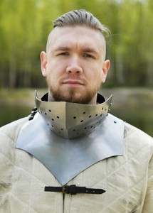 Armadura de Protección para el Cuello, Estilo Gótico, en Acero Pulido, con Diseño de Metalería Inspirado en el Siglo XV, para Colección y Uso Tradicional - Product Image 3