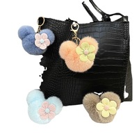 Porte-clés créatif en peluche en forme de tête de dessin animé, écologique, mignon, pendentif de sac, petit cadeau pour adultes