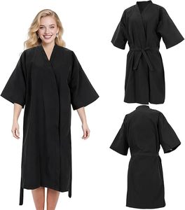 Kimono da Parrucchiere in Poliestere di Alta Qualità per Donne, Comodo e Personalizzabile, Nero, per Spa e Salone - Product Image 4