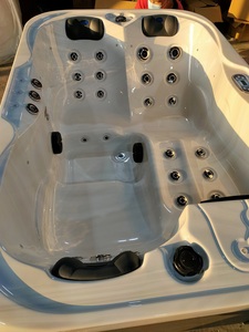 Bain à remous 3 places en acrylique du fabricant Aquaspring et 29 jets <span class=keywords><strong>petit</strong></span> bain à remous <span class=keywords><strong>intérieur</strong></span> avec 23 lumières colorées LED - Product Image 2