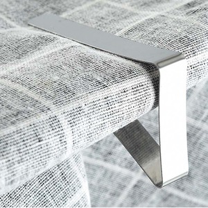 <span class=keywords><strong>Nappe</strong></span> <span class=keywords><strong>Fixe</strong></span> Triangle En Acier Inoxydable Plinthes Clips pour Pique-Nique Chapiteaux Mariages Graduation Party - Product Image 2