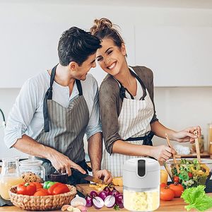 Mini Picadora Eléctrica Inalámbrica USB para Ajo, Frutas, Verduras, Chiles y Carne - Portátil, de PP y Acero Inoxidable 420, 250 ml - Product Image 3