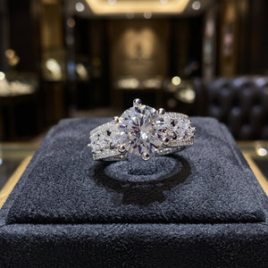 Nouvelle Arrivée Bague de Mariage Classique en Argent 925 avec Moissanite Cœur Couleur D Taille Brillant 2-3 Carats et Rhodium - Product Image 2