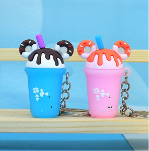 Kreatives Design von Eiscreme Milch Tee tasse Schlüssel anhänger Niedliche Kinder Schult asche Anhänger Getränk Schlüssel anhänger - Product Image 4