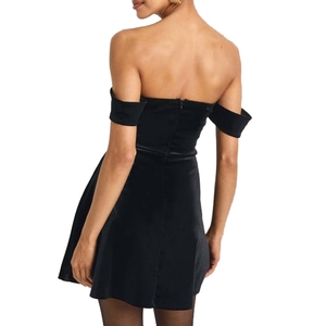New Arrival Custom <b>Off</b> <b>Shoulder</b> Black <b>Velvet</b> Party Mini <b>Dress</b> Women Deep Plunge Neck Bodycon Short <b>Dress</b> - Product Image 3