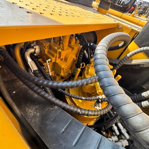 Excavadora de cadenas SANY SY365H de 36 toneladas, potente y rentable para uso agrícola y en propiedades. - Product Image 6