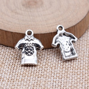 19x15mm, 1.2g, accesorios para collares y pulseras de plata antigua, artículos de uso diario, colgante con diseño de camiseta de fútbol. - Product Image 2