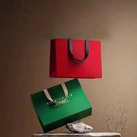 Emballage cadeau de luxe en papier recyclé avec poignées en ruban personnalisées pour vêtements, sous-vêtements, chaussettes, marques, artisanat et chaussures - Vente en gros
