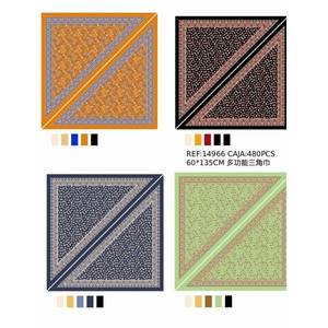 Foulard triangolare multifunzionale 60x135 cm in poliestere e cotone stampato per uomo e donna, tutte le stagioni - Product Image 1