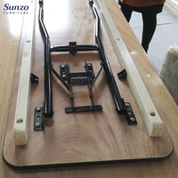 Tables de banquet rectangulaires pliantes en bois avec design à panneaux pour mariages champêtres, salles à manger domestiques et hôtels