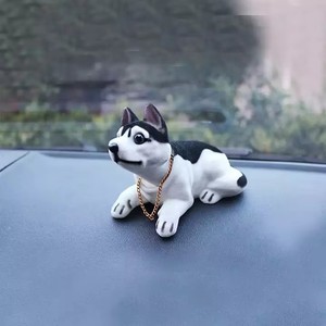 F-6655 Lindo Bulldog con Cabeza Móvil, Adorno para el Tablero del Auto, Accesorios para el Interior del Vehículo - Product Image 3